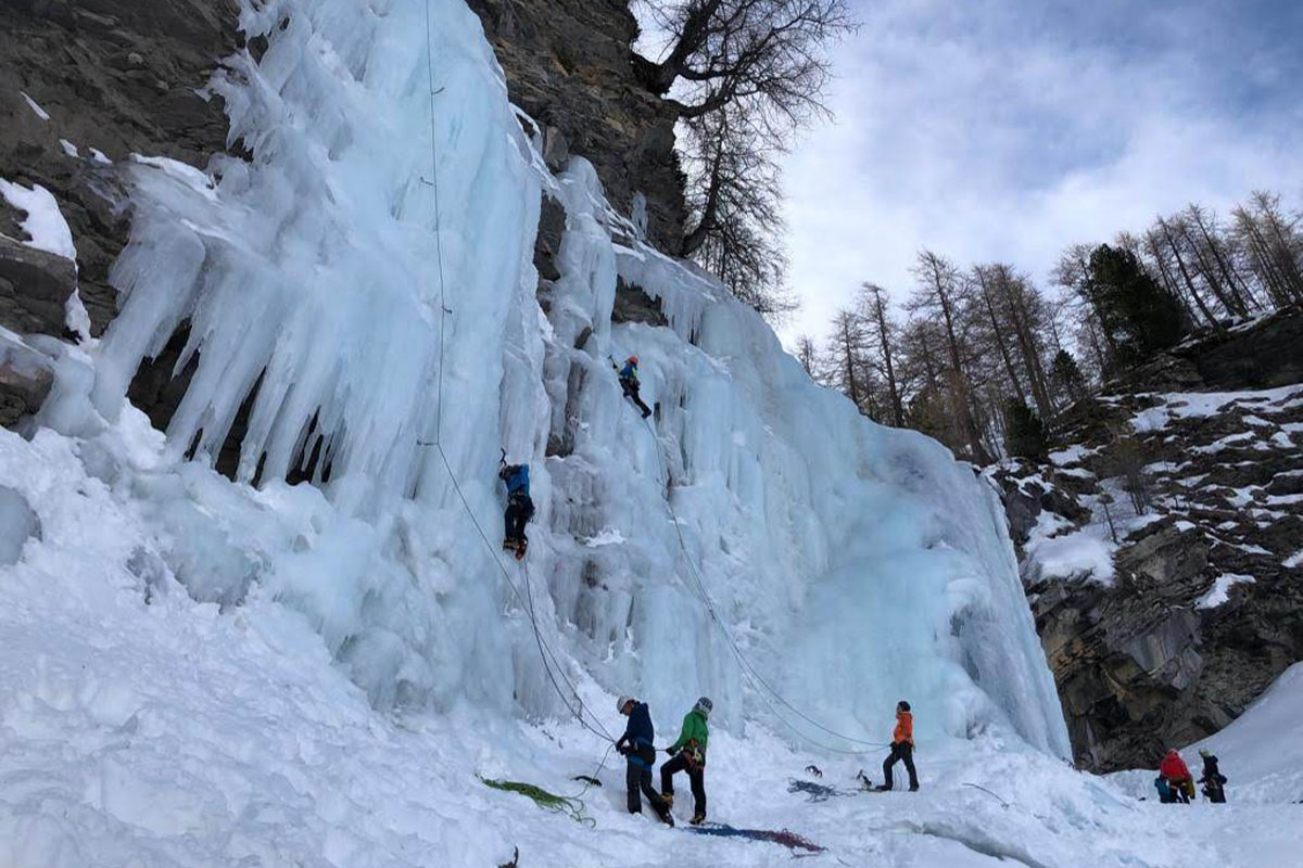 Estades UIAA Youth Camp